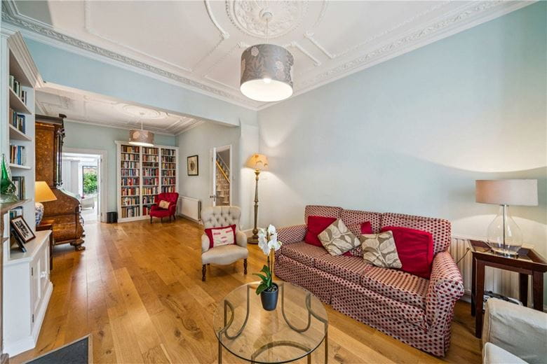 4 bedroom house, Tournay Road, London SW6 - Available