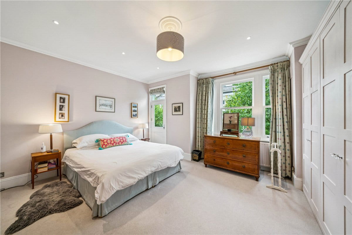 4 bedroom house, Tournay Road, London SW6 - Available