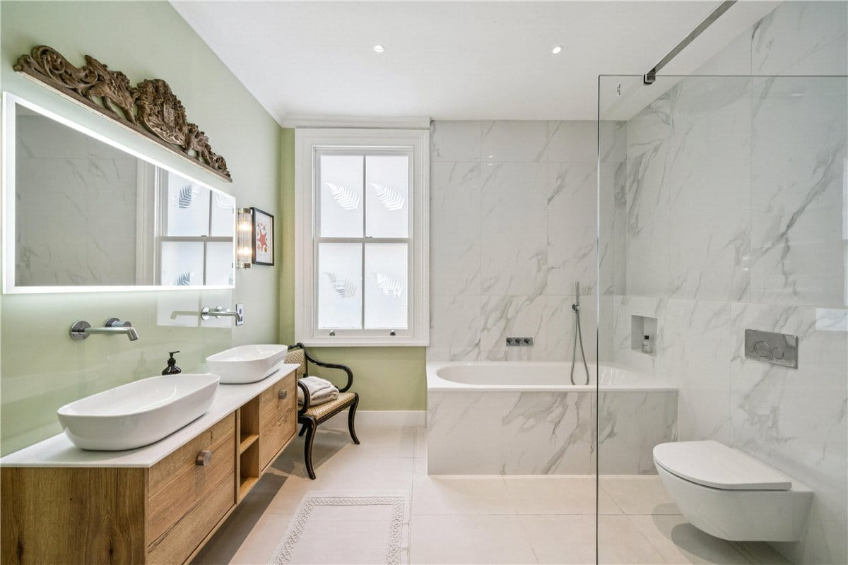 4 bedroom house, Tournay Road, London SW6 - Available