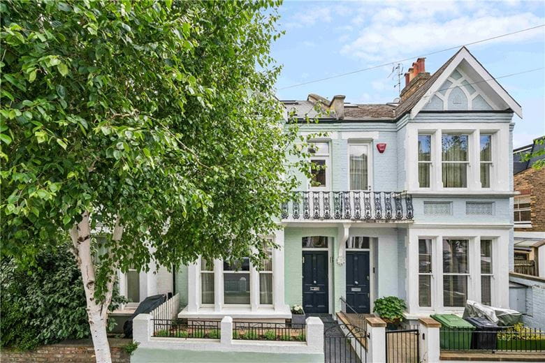 4 bedroom house, Tournay Road, London SW6 - Available