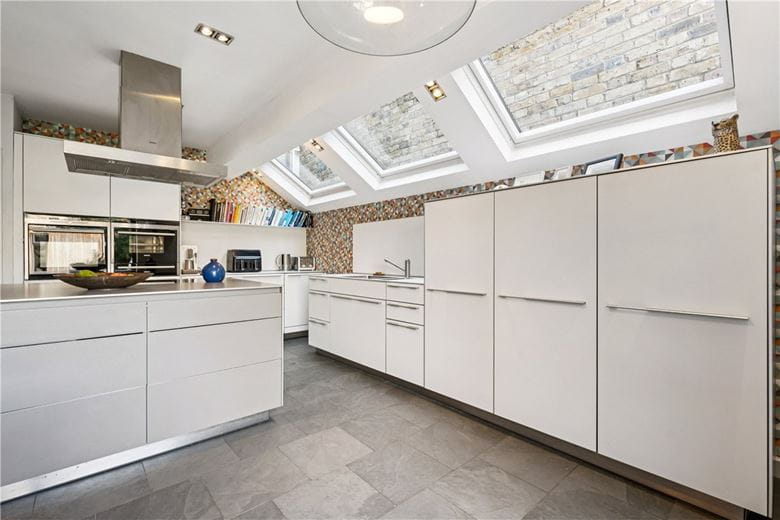 6 bedroom house, Queensmill Road, London SW6 - Available