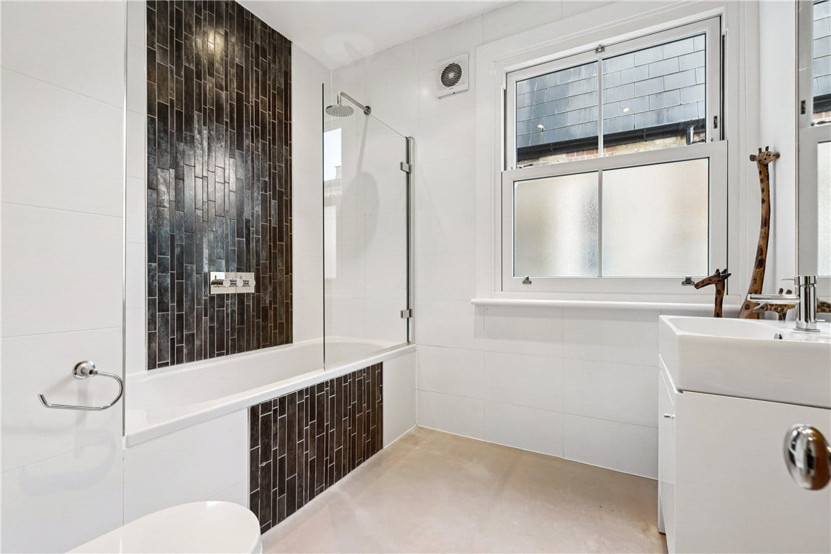 6 bedroom house, Queensmill Road, London SW6 - Available