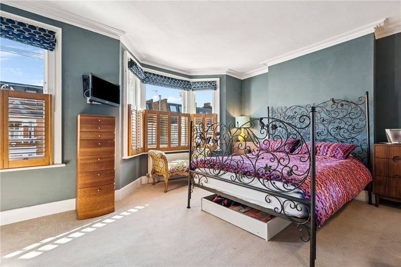 6 bedroom house, Queensmill Road, London SW6 - Available