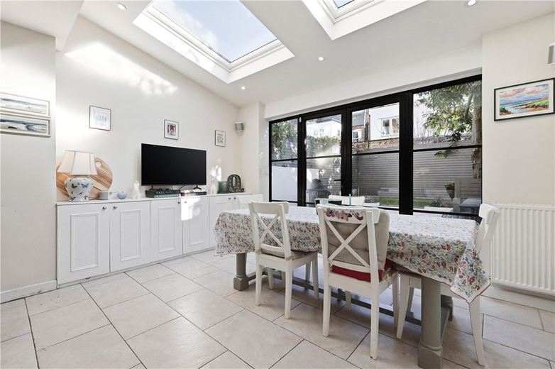 6 bedroom house, Delaford Street, London SW6 - Available