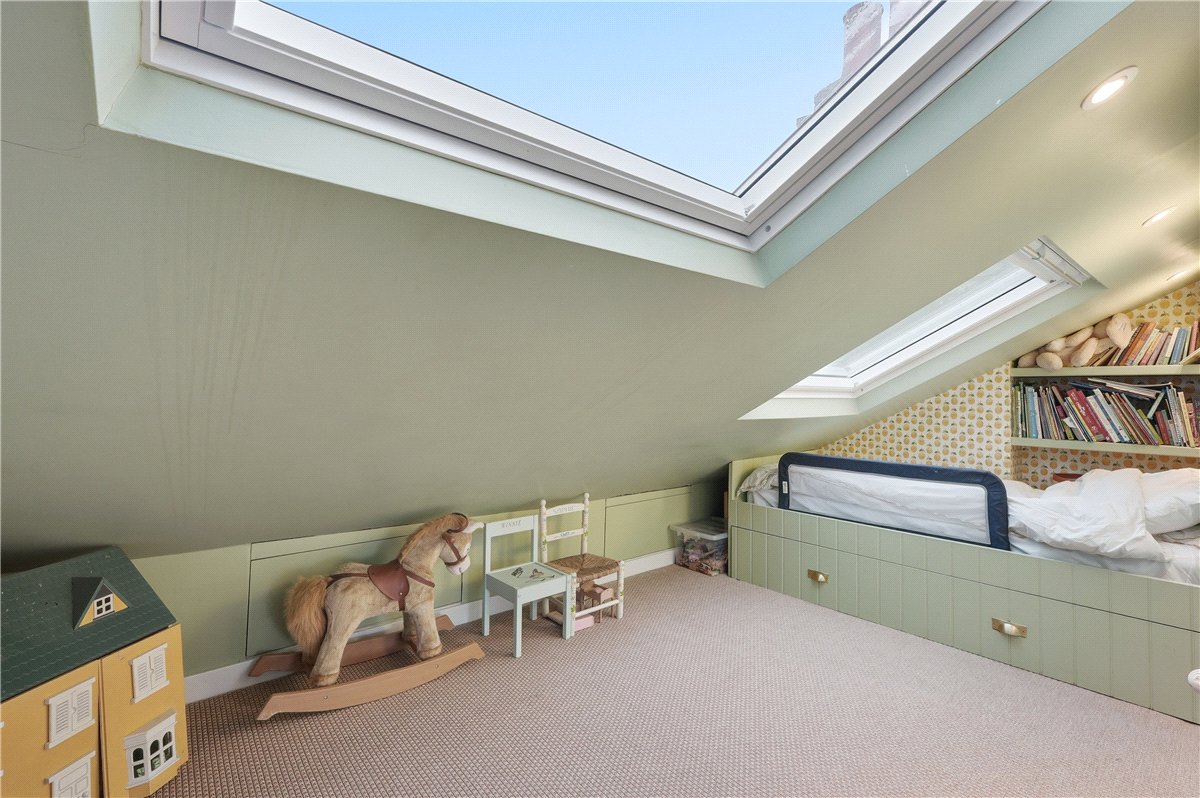 6 bedroom house, Delaford Street, London SW6 - Available