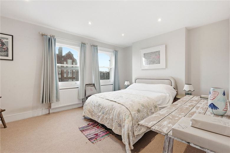 6 bedroom house, Delaford Street, London SW6 - Available