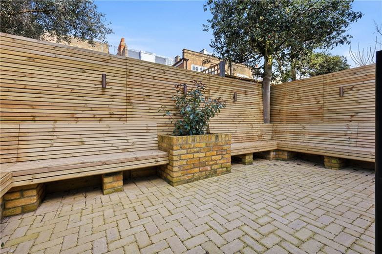 4 bedroom house, Hazlebury Road, London SW6 - Available