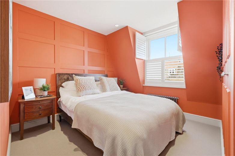 4 bedroom house, Hazlebury Road, London SW6 - Available