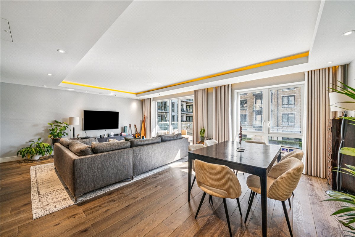 2 bedroom flat, Distillery Wharf, W6 - Available