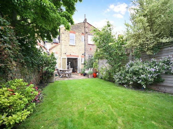 4 bedroom house, Kenyon Street, London SW6 - Available