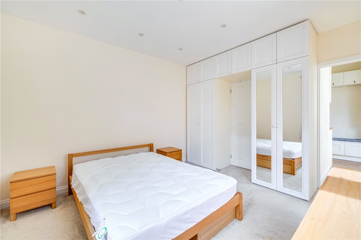 2 bedroom flat, St Andrews Road, London W14 - Sold