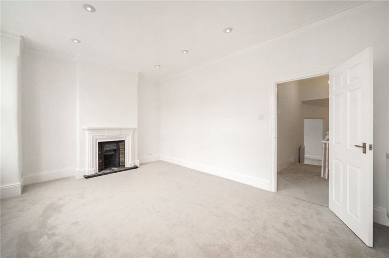 2 bedroom flat, Edenvale Street, London SW6 - Sold STC