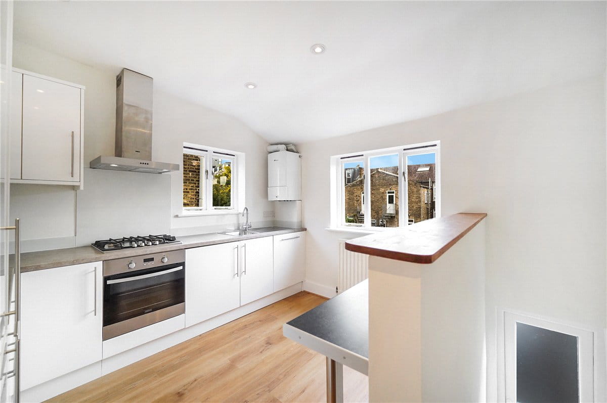2 bedroom flat, Edenvale Street, London SW6 - Sold STC