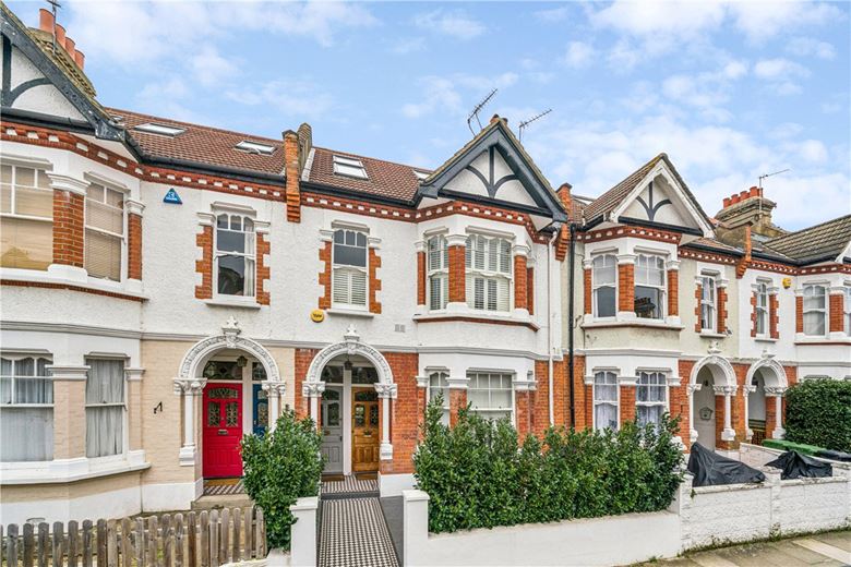 2 bedroom flat, Harbord Street, London SW6 - Available