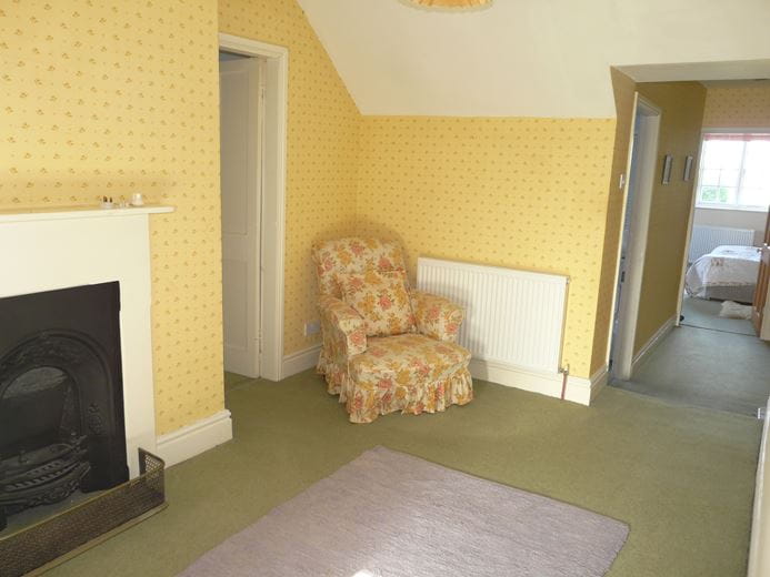 5 bedroom house, Camp Hill, Kirklington DL8 - Let Agreed