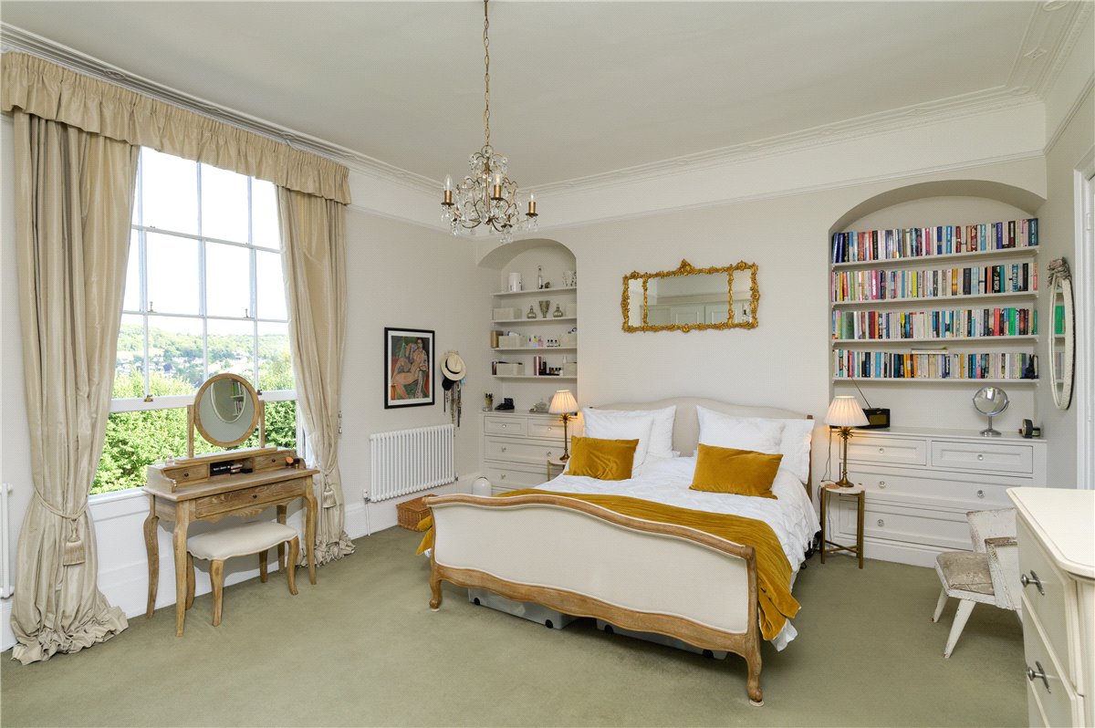 4 bedroom house, Ainslies Belvedere, Bath BA1 - Sold