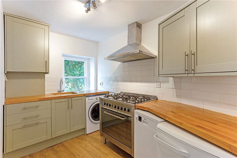 1 bedroom flat, Belvedere, Bath BA1 - Available