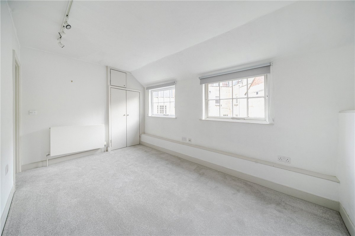 2 bedroom maisonette, Monmouth Street, Bath BA1 - Sold STC