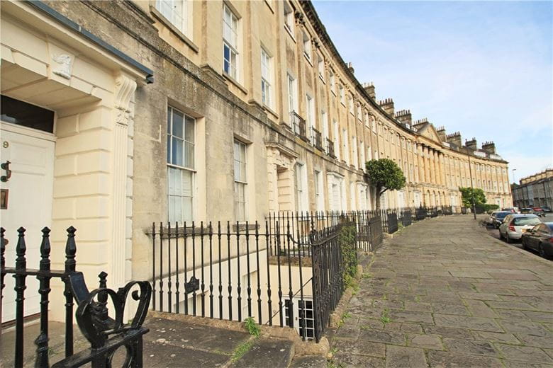 2 bedroom flat, Camden Crescent, Bath BA1 - Available