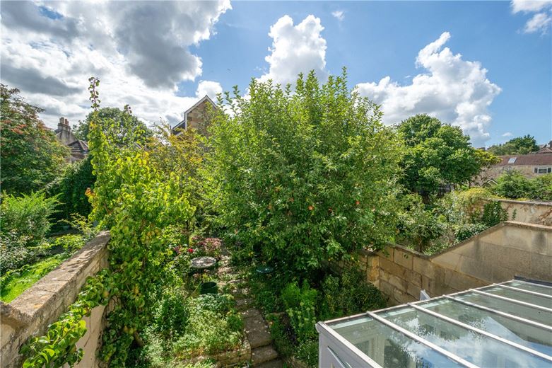2 bedroom maisonette, New King Street, Bath BA1 - Available