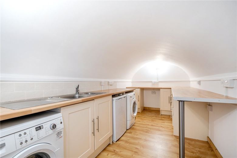 2 bedroom maisonette, New King Street, Bath BA1 - Available