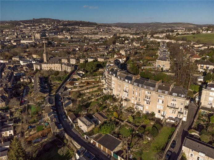 6 bedroom house, Widcombe Crescent, Bath BA2 - Sold STC