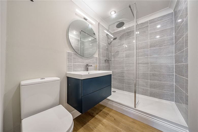 2 bedroom flat, Victoria Bridge Road, Bath BA1 - Sold