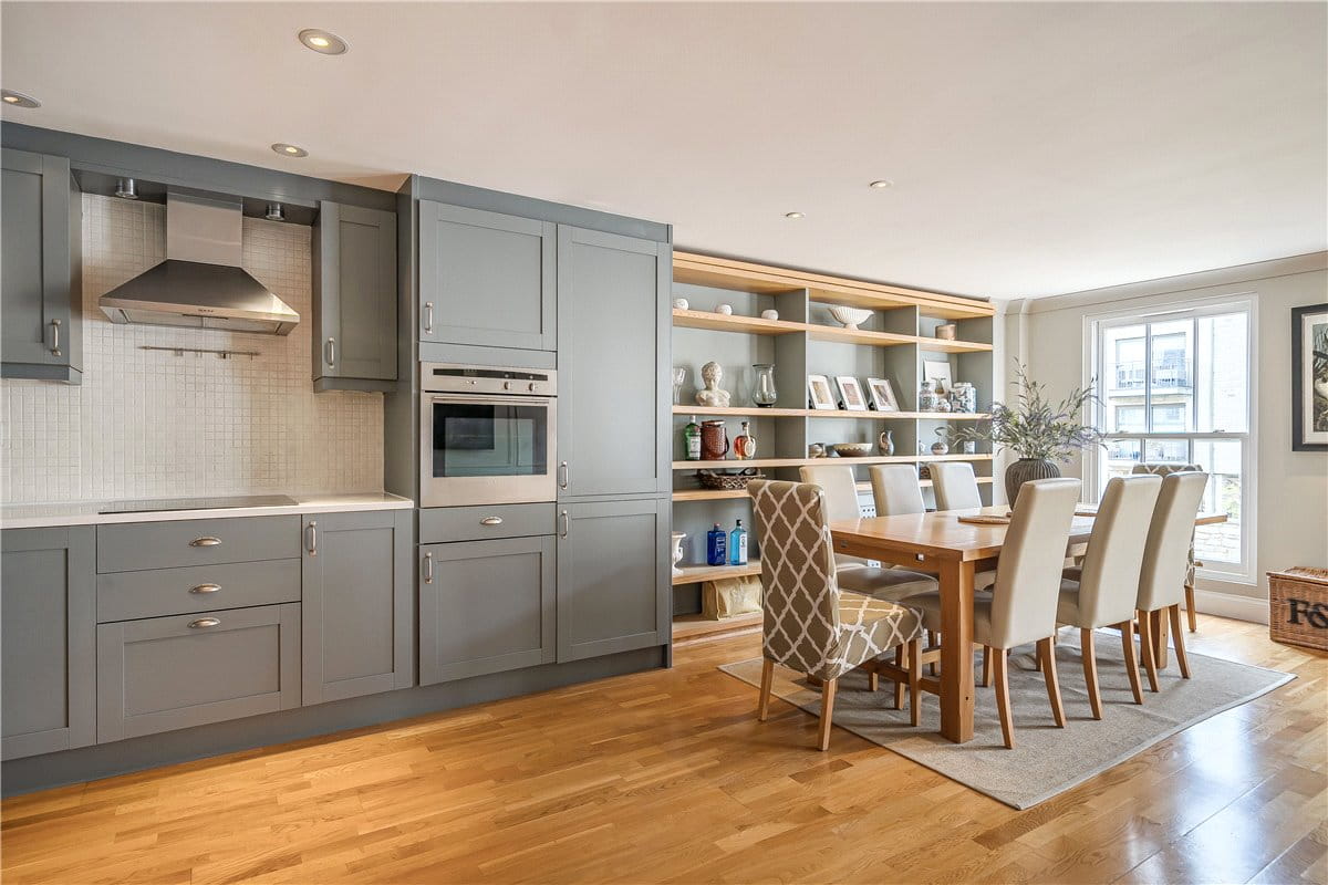 2 bedroom flat, Victoria Bridge Road, Bath BA1 - Sold