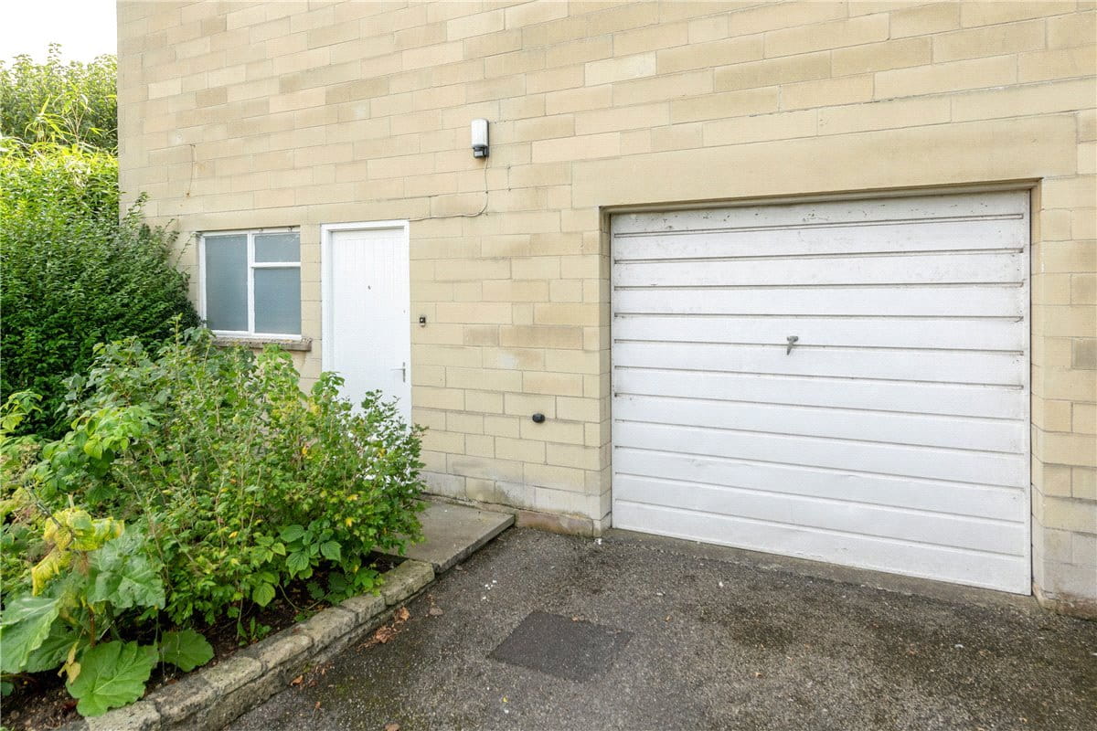 3 bedroom house, Ralph Allen Drive, Bath BA2 - Sold