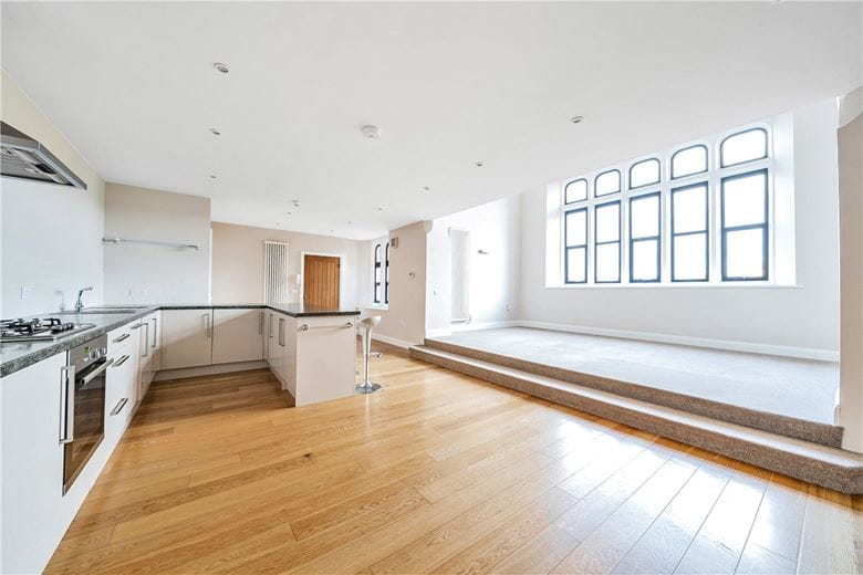 3 bedroom maisonette, West Avenue, Bath BA2 - Sold STC