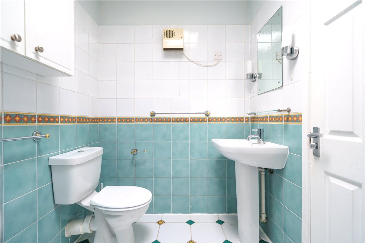 2 bedroom flat, Henrietta Street, Bath BA2 - Available