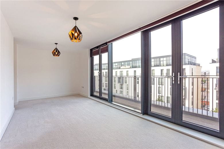 2 bedroom maisonette, Percy Terrace, Bath BA2 - Sold