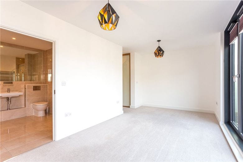 2 bedroom maisonette, Percy Terrace, Bath BA2 - Sold