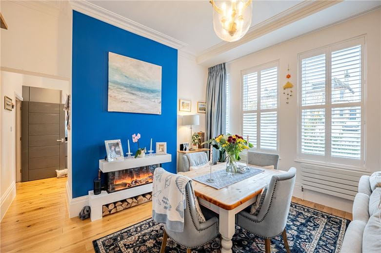 2 bedroom flat, Upper Oldfield Park, Bath BA2 - Sold