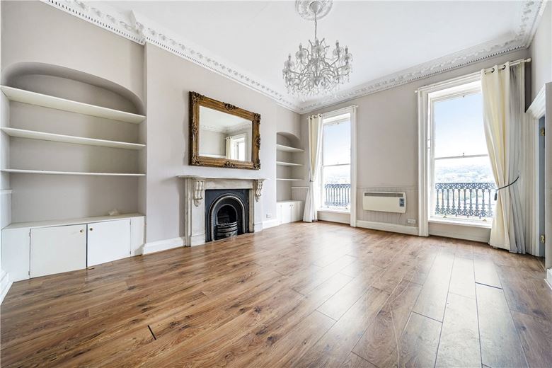 2 bedroom flat, Paragon, Bath BA1 - Sold STC