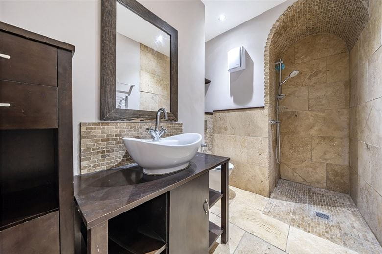 2 bedroom flat, Paragon, Bath BA1 - Sold