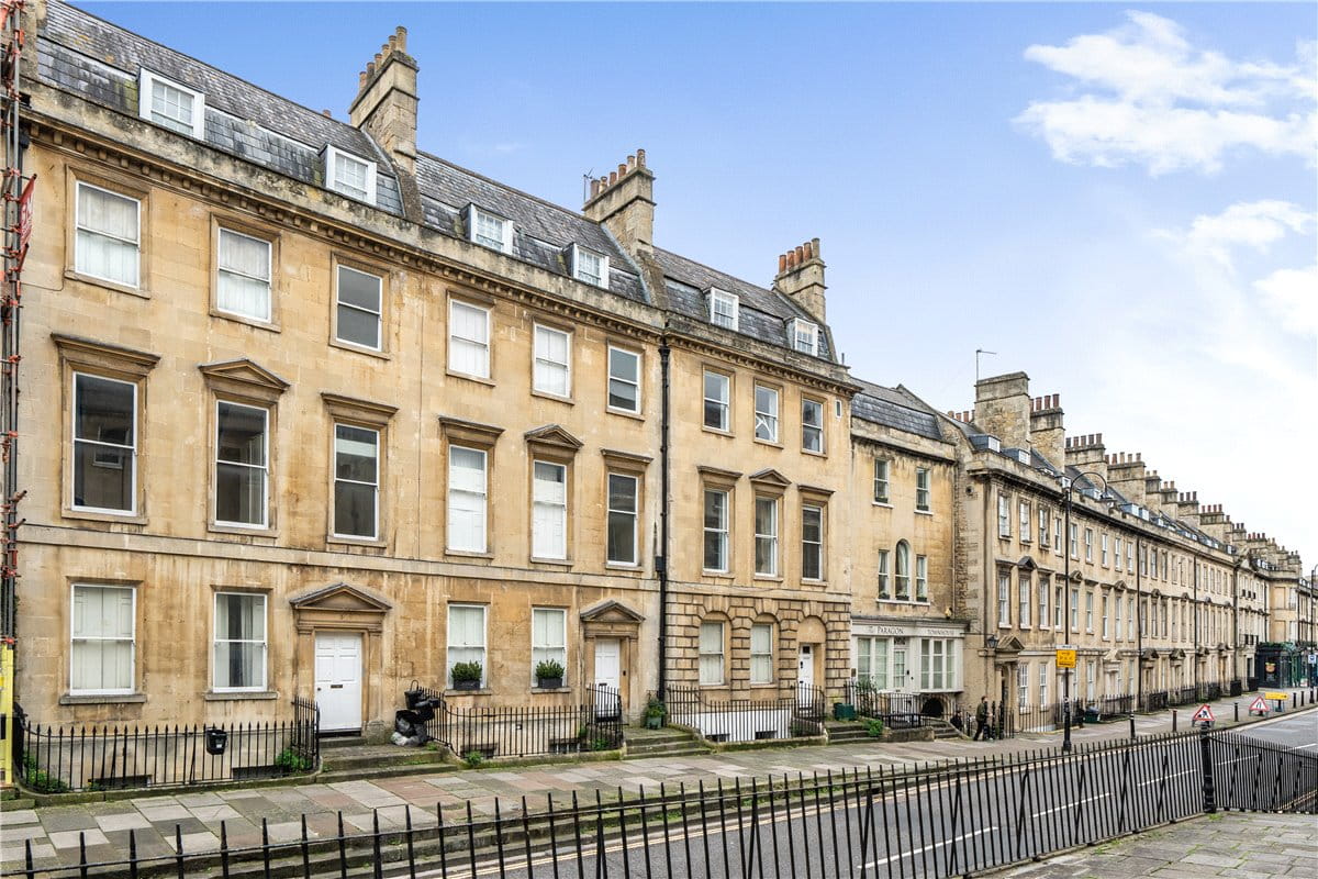 2 bedroom flat, Paragon, Bath BA1 - Sold