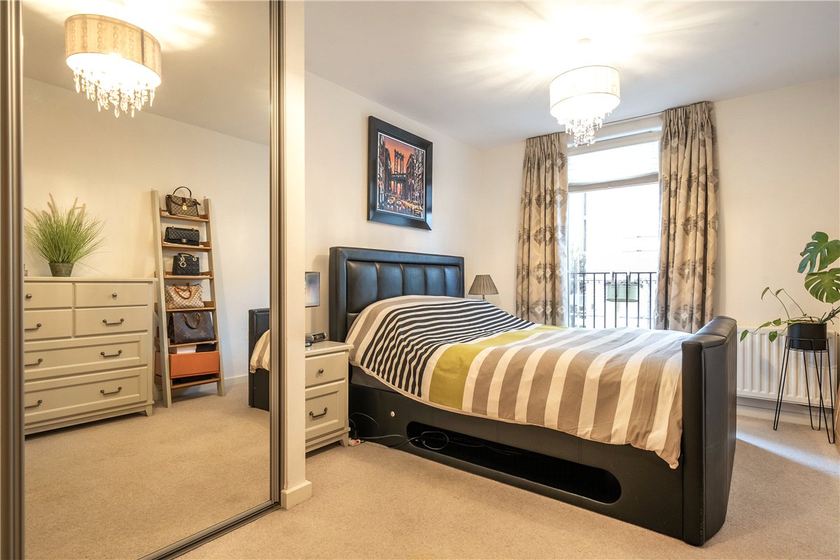 2 bedroom flat, Percy Terrace, Bath BA2 - Available
