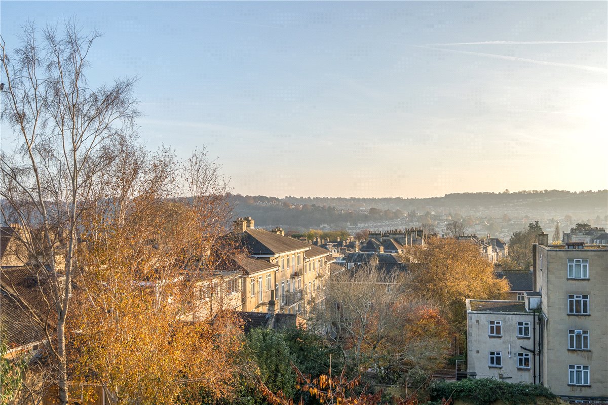 3 bedroom house, Northampton Street, Bath BA1 - Sold