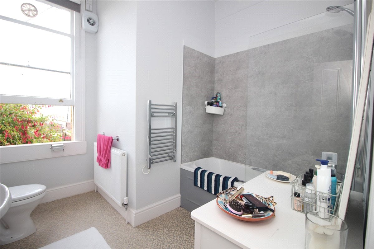 2 bedroom flat, Belgrave Terrace, Bath BA1 - Sold