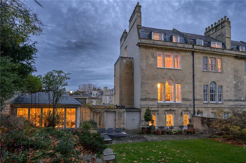 5 bedroom house, Queens Parade, Bath BA1 - Available