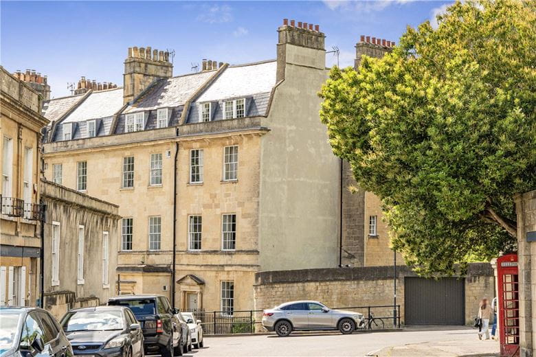 5 bedroom house, Queens Parade, Bath BA1 - Available