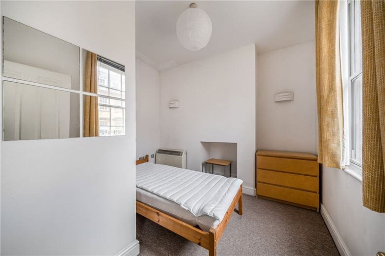 2 bedroom maisonette, Vineyards, Bath BA1 - Available