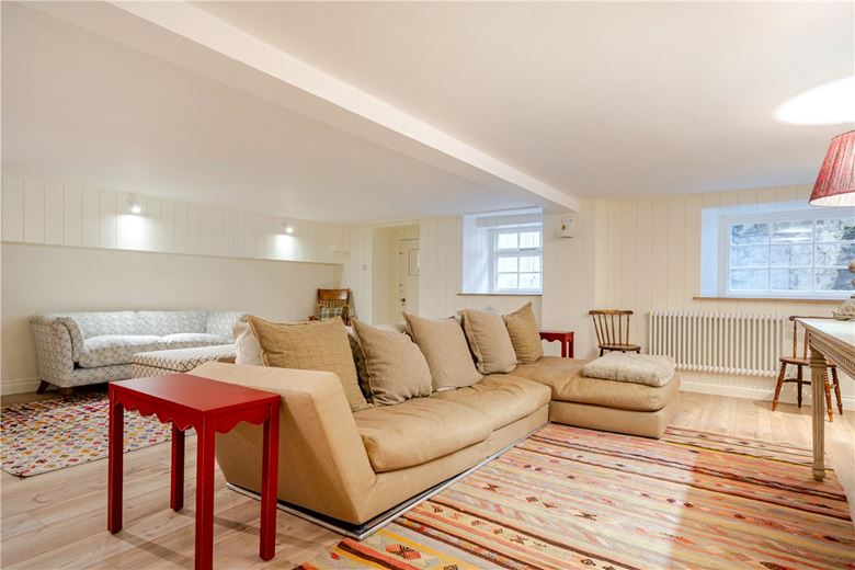 3 bedroom maisonette, Marlborough Buildings, Bath BA1 - Available