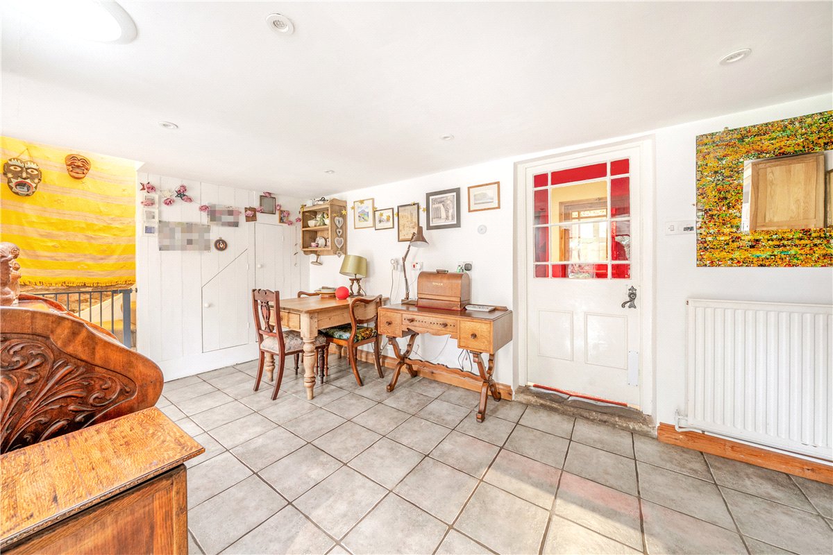 3 bedroom house, North Street, Oldland Common BS30 - Available