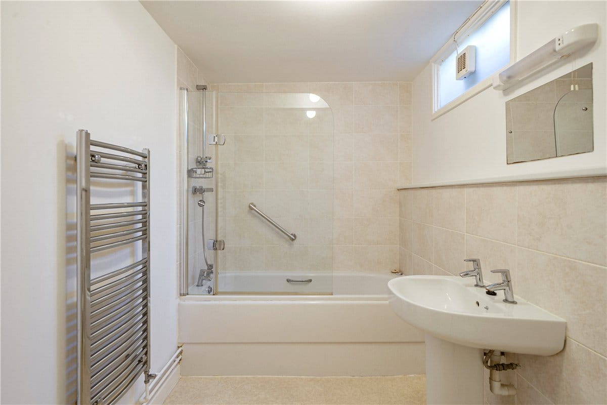 2 bedroom house, Sydney Mews, Bath BA2 - Available