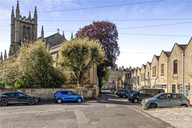 2 bedroom house, Sydney Mews, Bath BA2 - Available