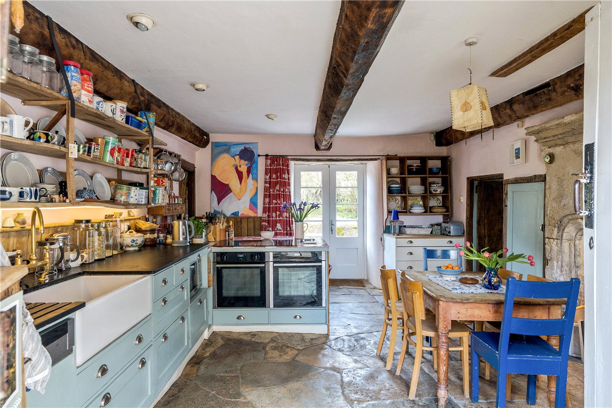 7 bedroom house, Neston, Corsham SN13 - Available