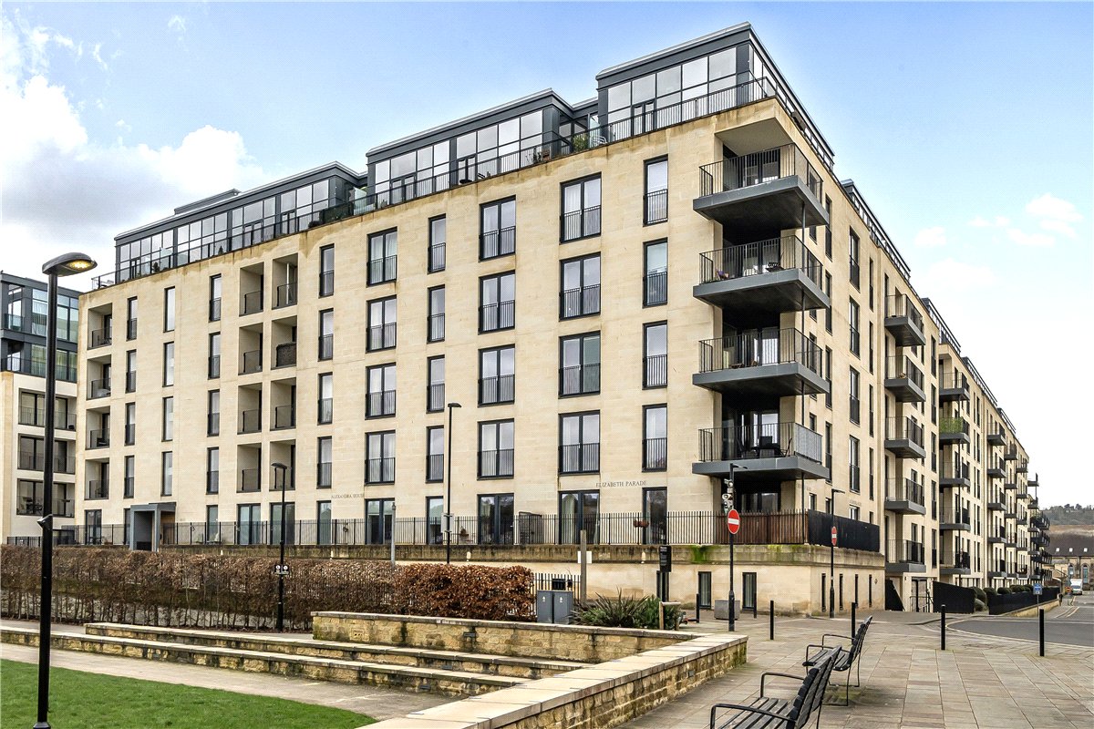 2 bedroom flat, Midland Road, Bath BA2 - Available