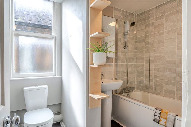 1 bedroom flat, Hay Hill, Bath BA1 - Available